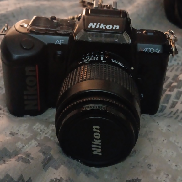 Nikon N4004s Film SLR Camera - Picture 3 of 9